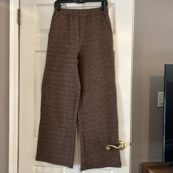 2-piece set. Brown pants and button down jacket - Picture 2 of 6